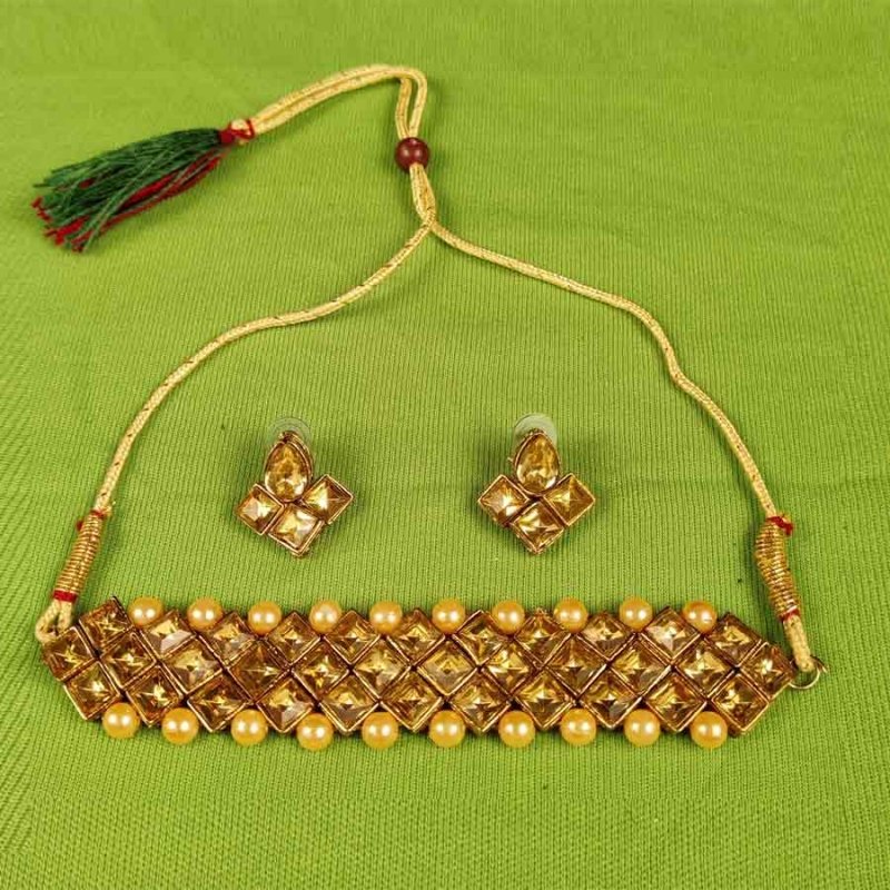Stylish Antique Gold Plated kundan Necklace Set for women.