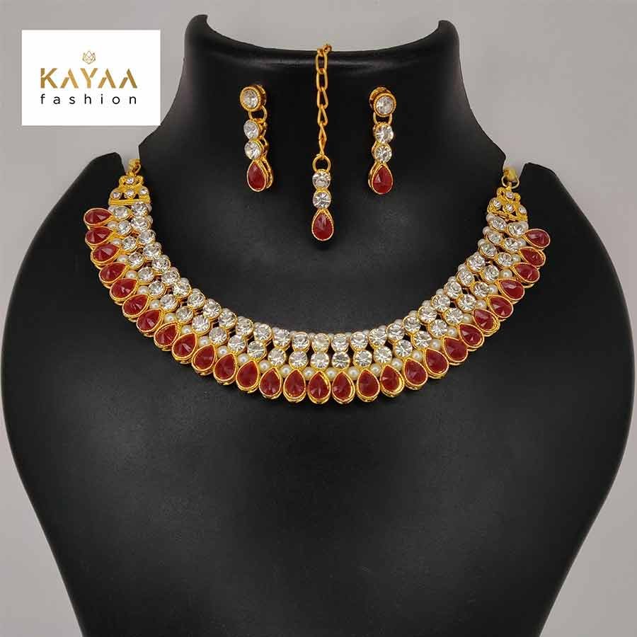 Alloy Metal Golden Plated Necklace Set 