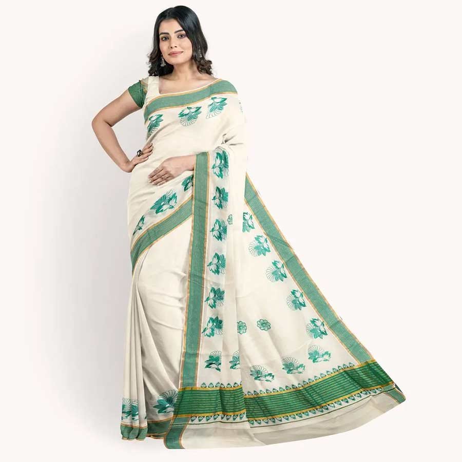 A pristine kasavu marvel, complemented with zari striped green border that showcases ethnic Mayura prints. Look fabulous all day long, in the comfort of this beautifully crafted outfit.