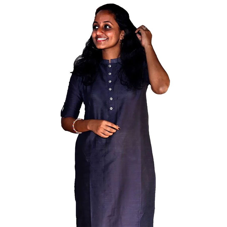 An exceptional choice for your daily wardrobe, this long Kurti is elevated with roll-up sleeves. Showcasing a neutral grey tone, this asymmetric casual kurti is the epitome of effortless elegance.